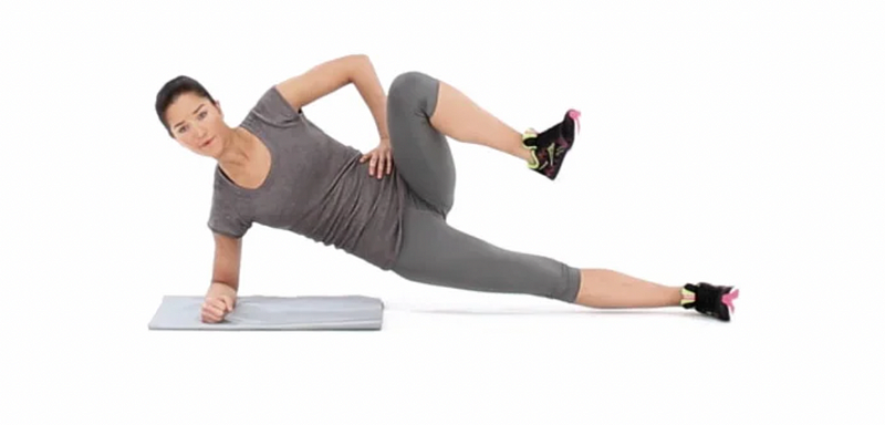 Side plank exercise for hip stability