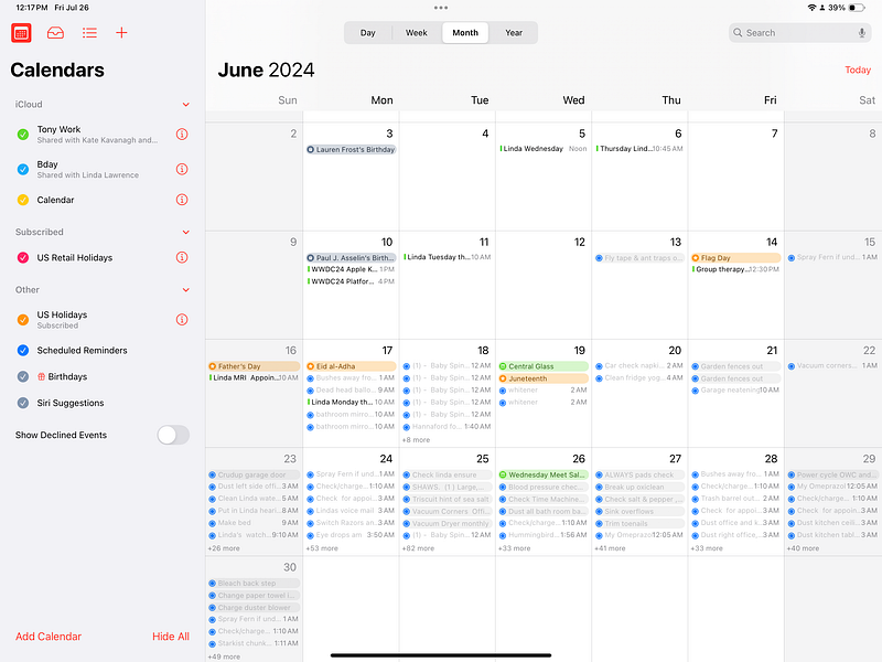 Calendar app interface in iOS 18